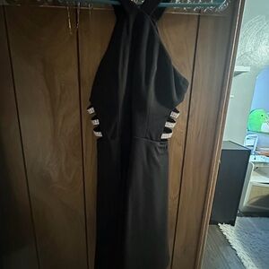 Elegant Black Sleeveless Dress